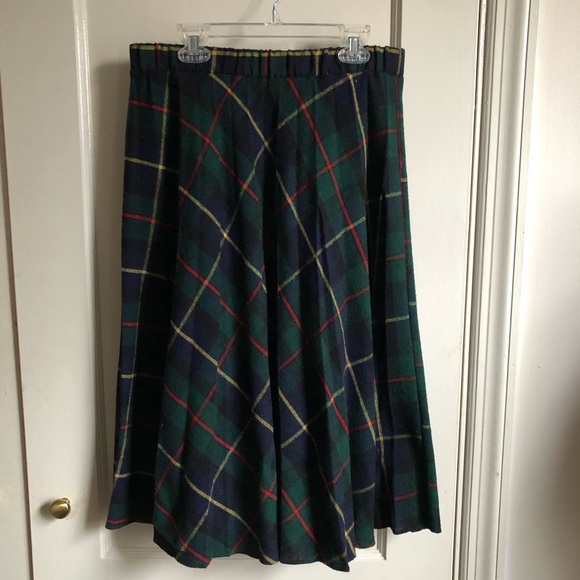 Vintage Eccobay Moody Green Holiday Plaid Wool Blend Skirt - Picture 9 of 10